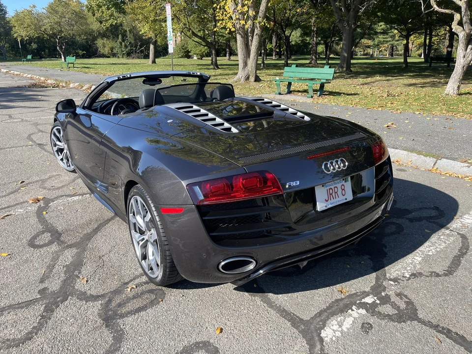 2012 Audi 42 R8 - Image 7 of 31