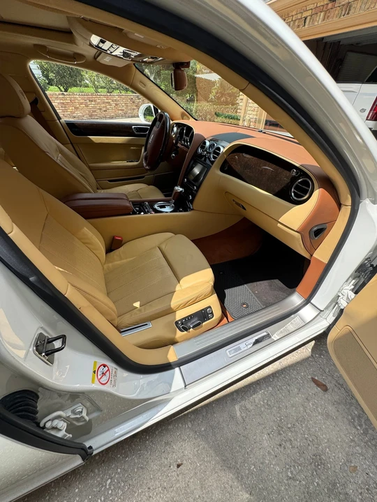 2012 Bentley Continental Flying Spur - Image 23 of 31