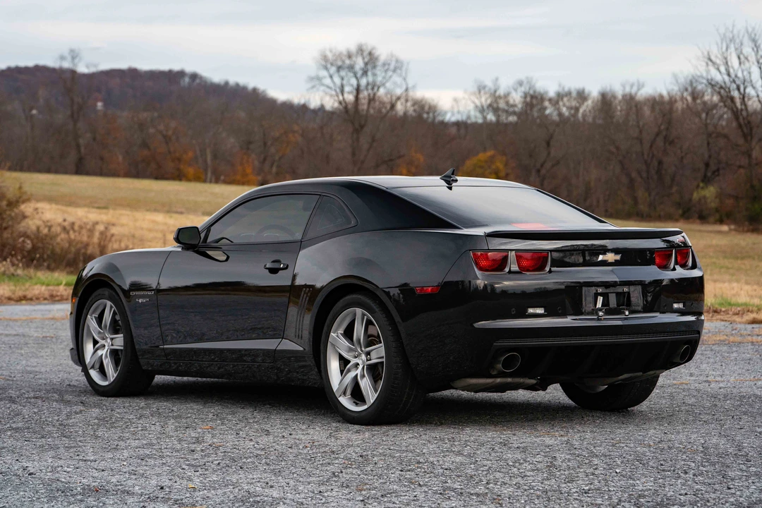 2004 Chevrolet Camaro - Image 26 of 31
