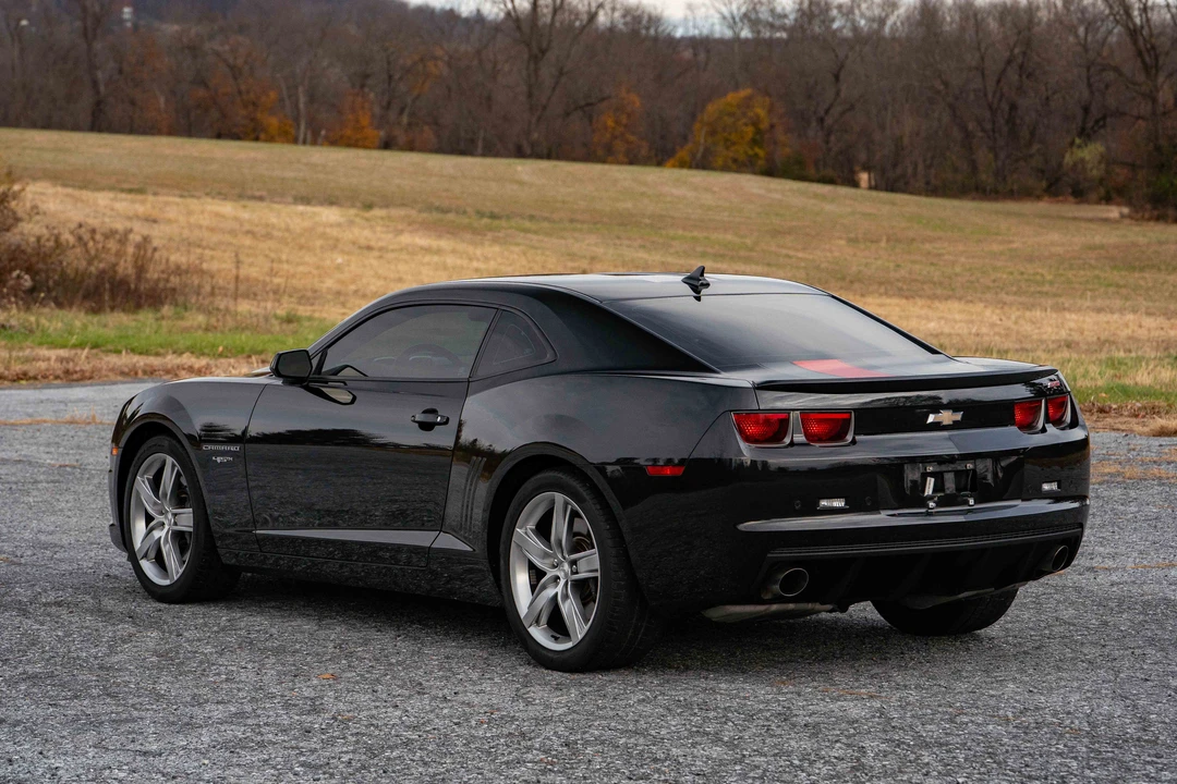 2004 Chevrolet Camaro - Image 25 of 31