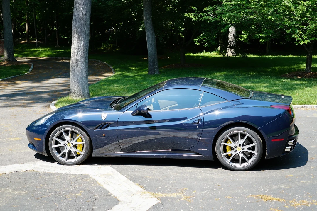 2012 Ferrari California - Image 6 of 6