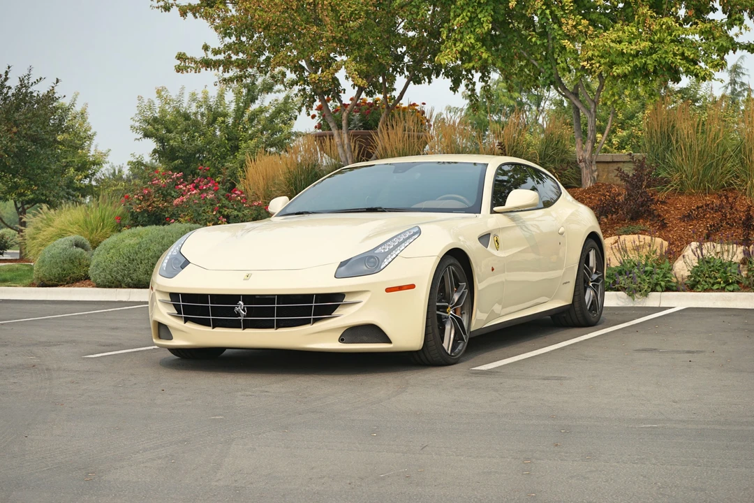 2012 Ferrari FF - Image 9 of 31