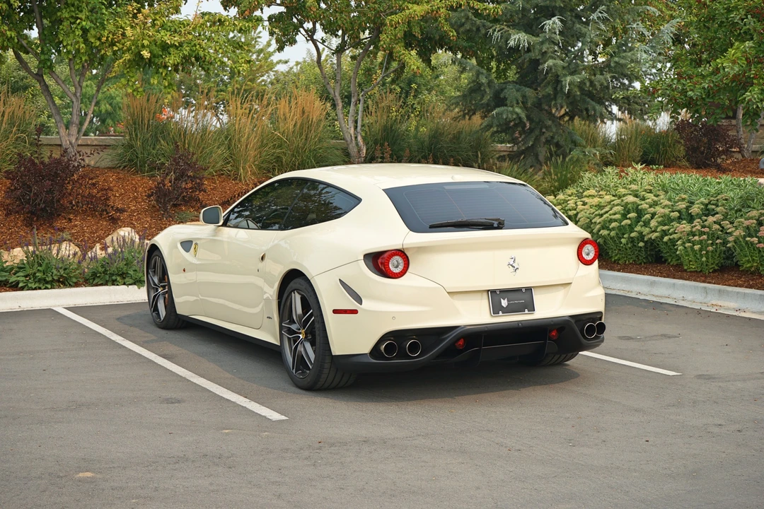 2012 Ferrari FF - Image 12 of 31