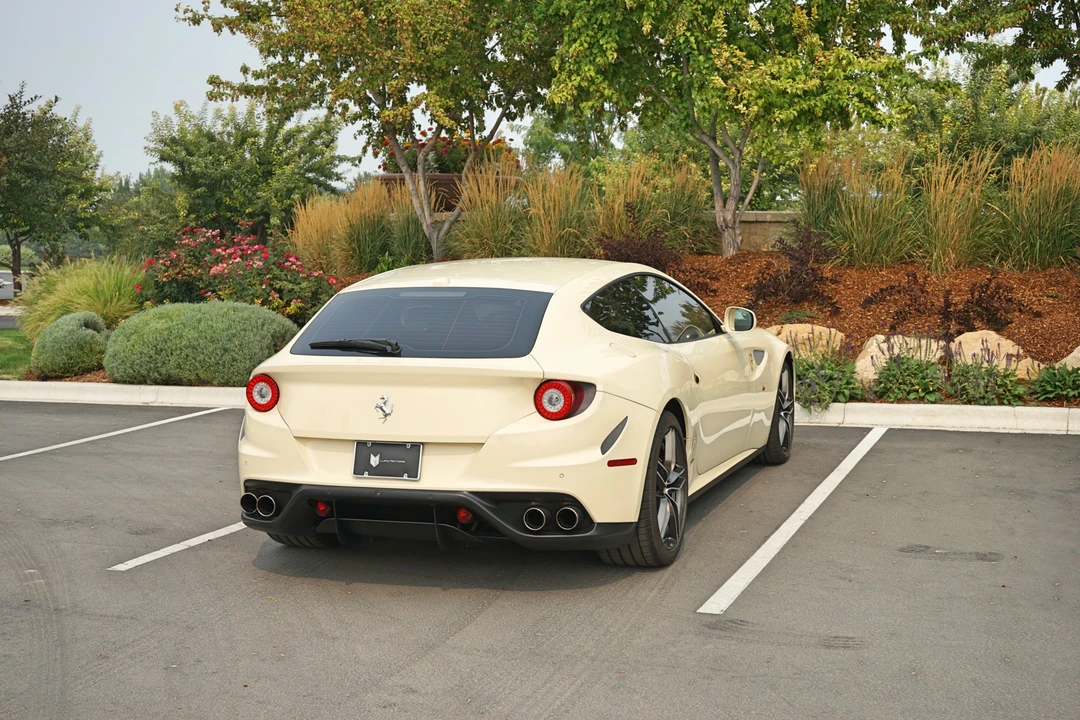 2012 Ferrari FF - Image 15 of 31