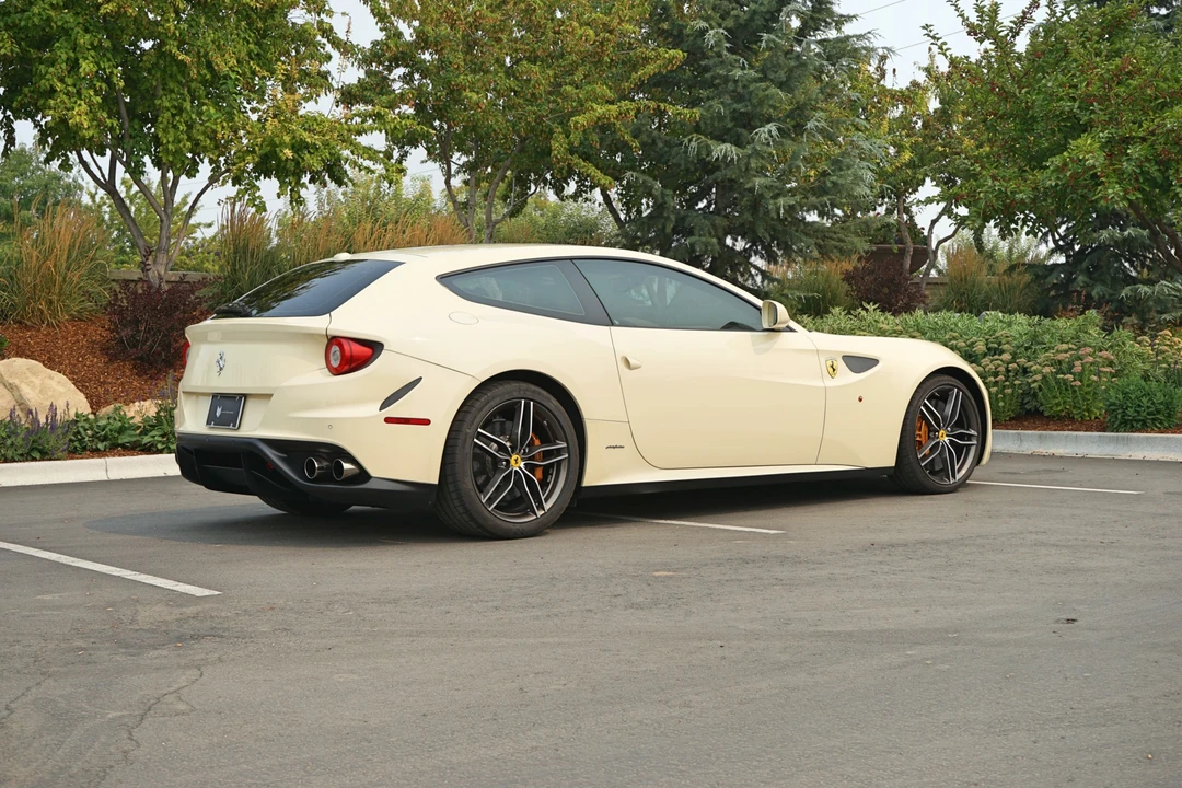 2012 Ferrari FF - Image 17 of 31