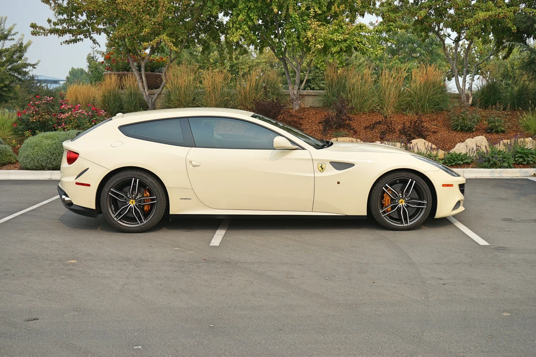 2012 Ferrari FF - Image 18 of 31