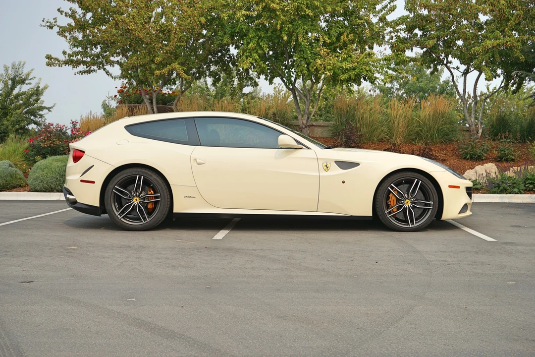 2012 Ferrari FF - Image 19 of 31