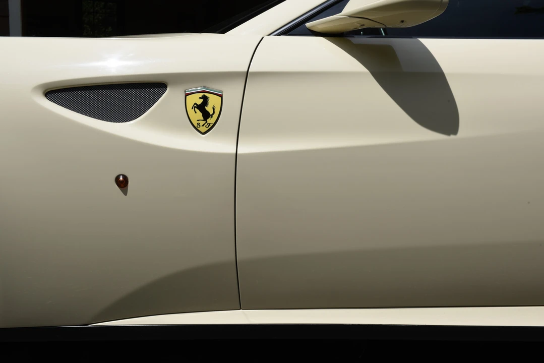 2012 Ferrari FF - Image 28 of 31