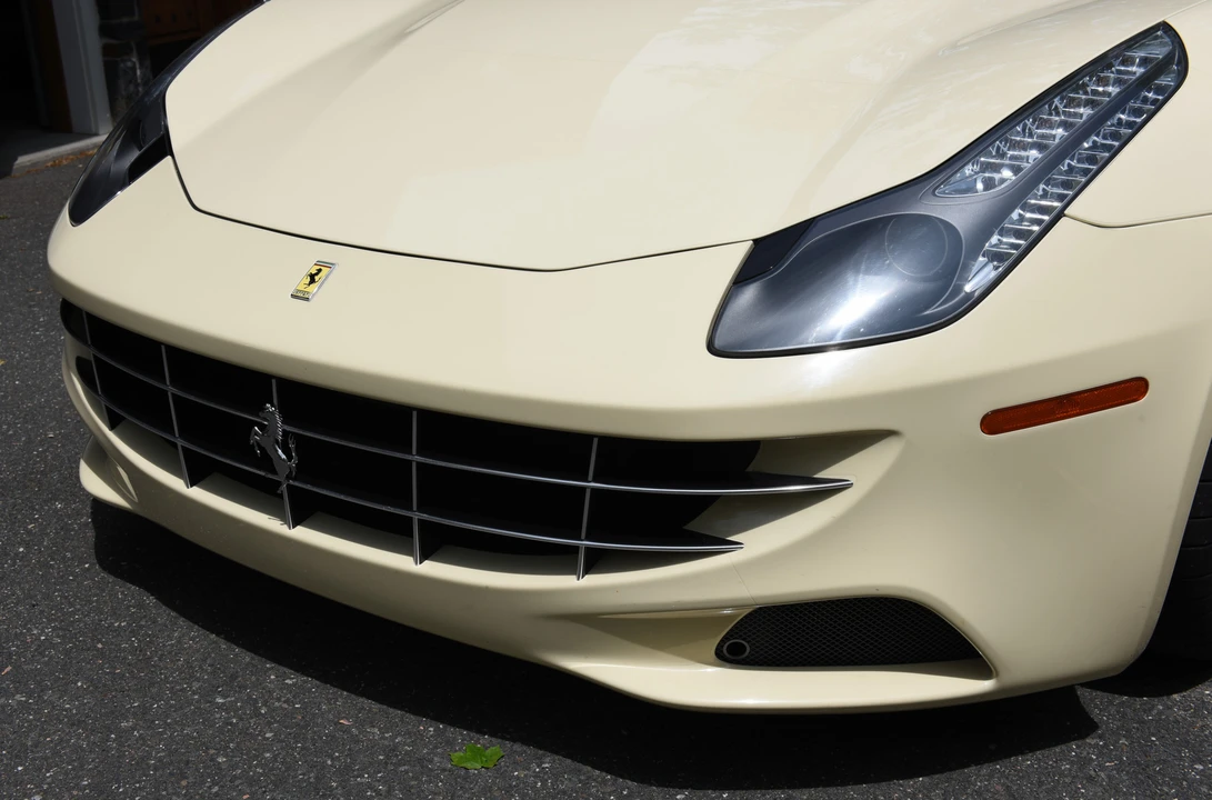 2012 Ferrari FF - Image 24 of 31