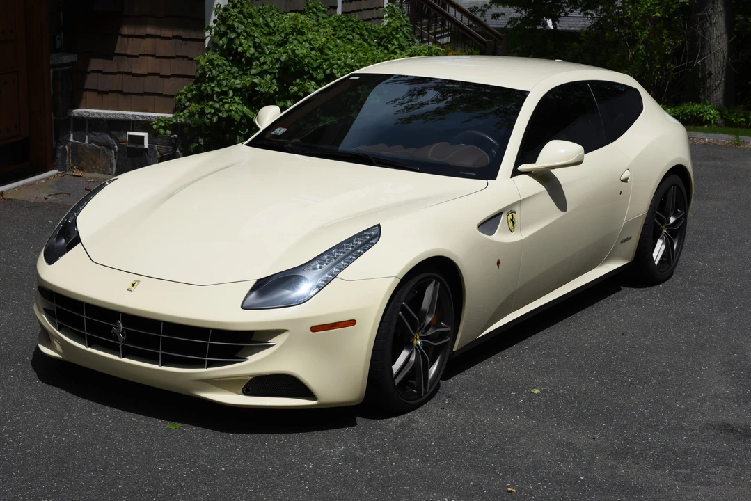 2012 Ferrari FF - Image 8 of 31