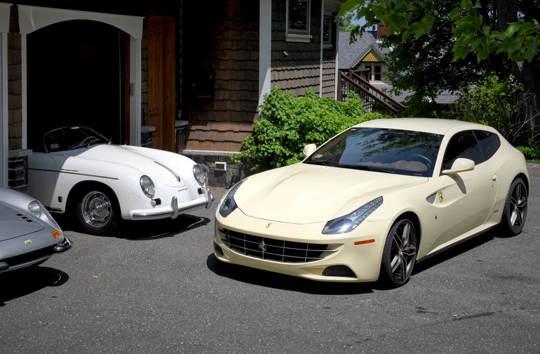 2012 Ferrari FF - Image 3 of 31