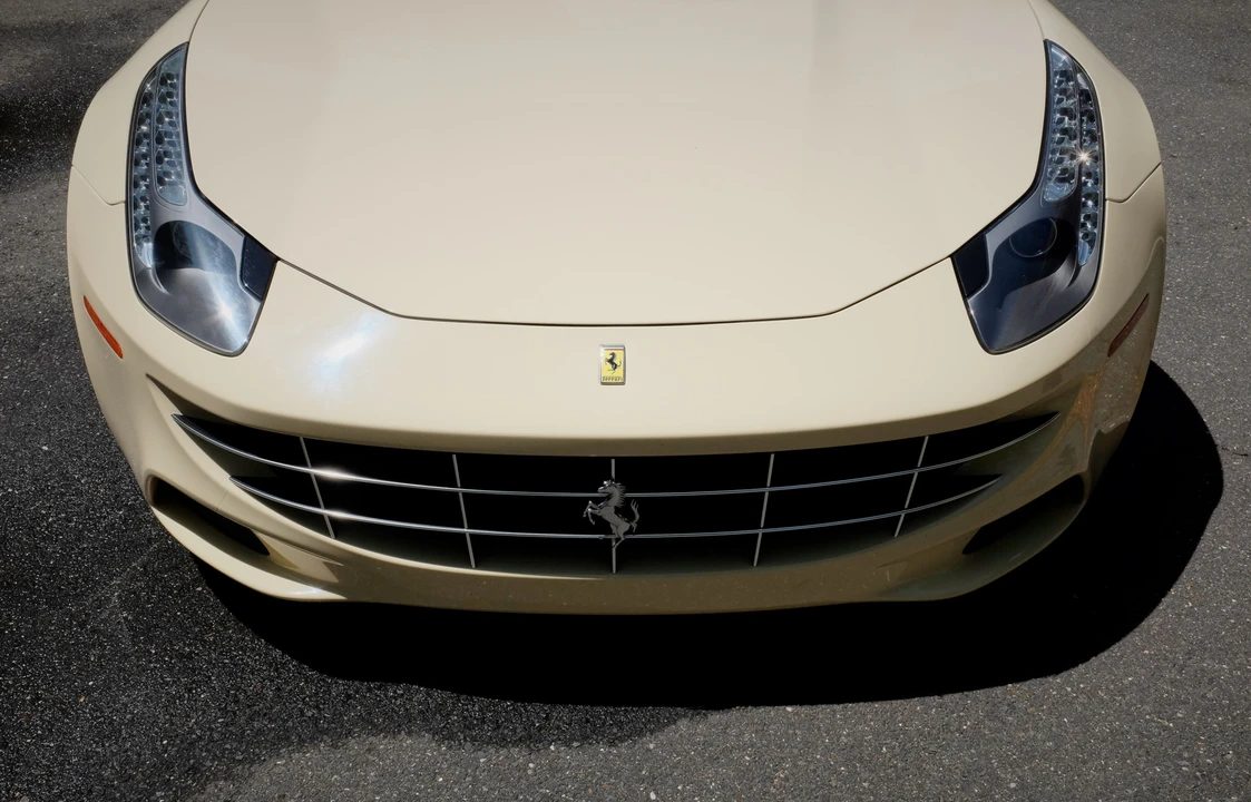 2012 Ferrari FF - Image 21 of 31