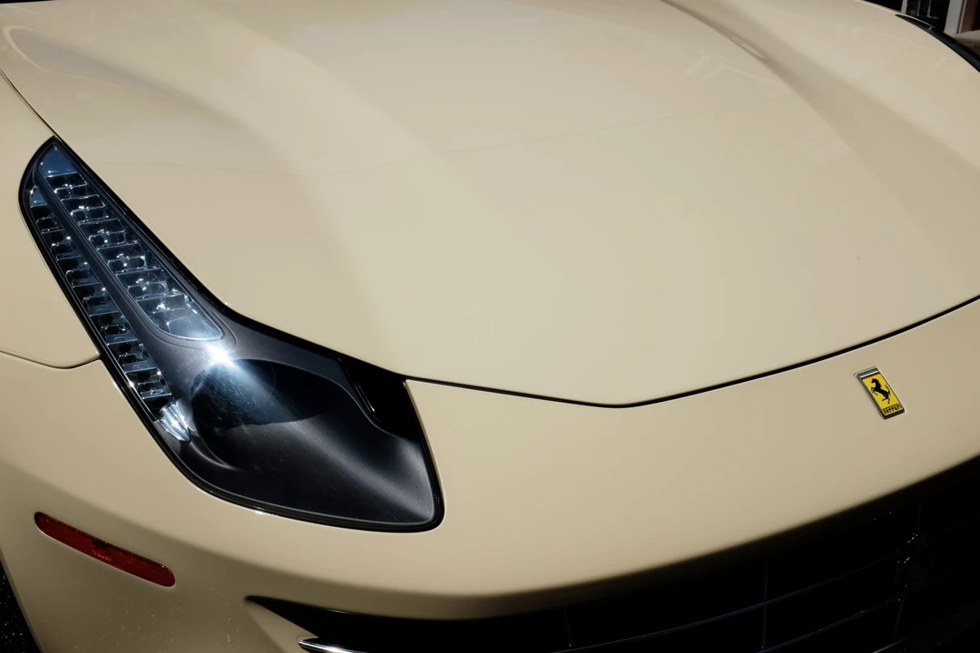 2012 Ferrari FF - Image 23 of 31
