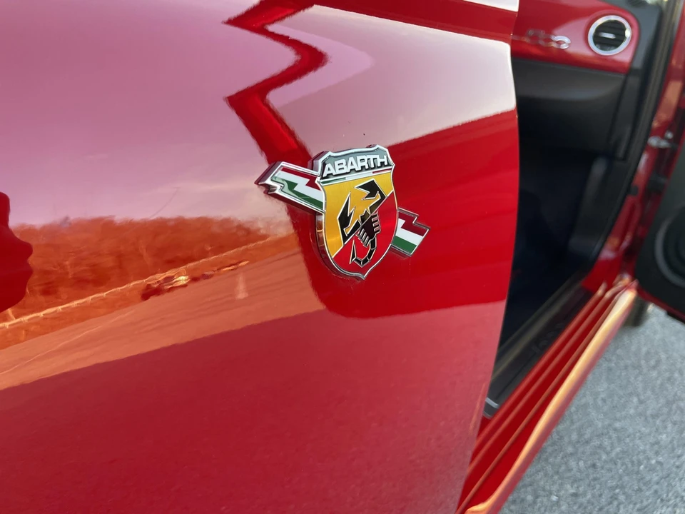 2013 Fiat Abarth 500 - Image 22 of 31