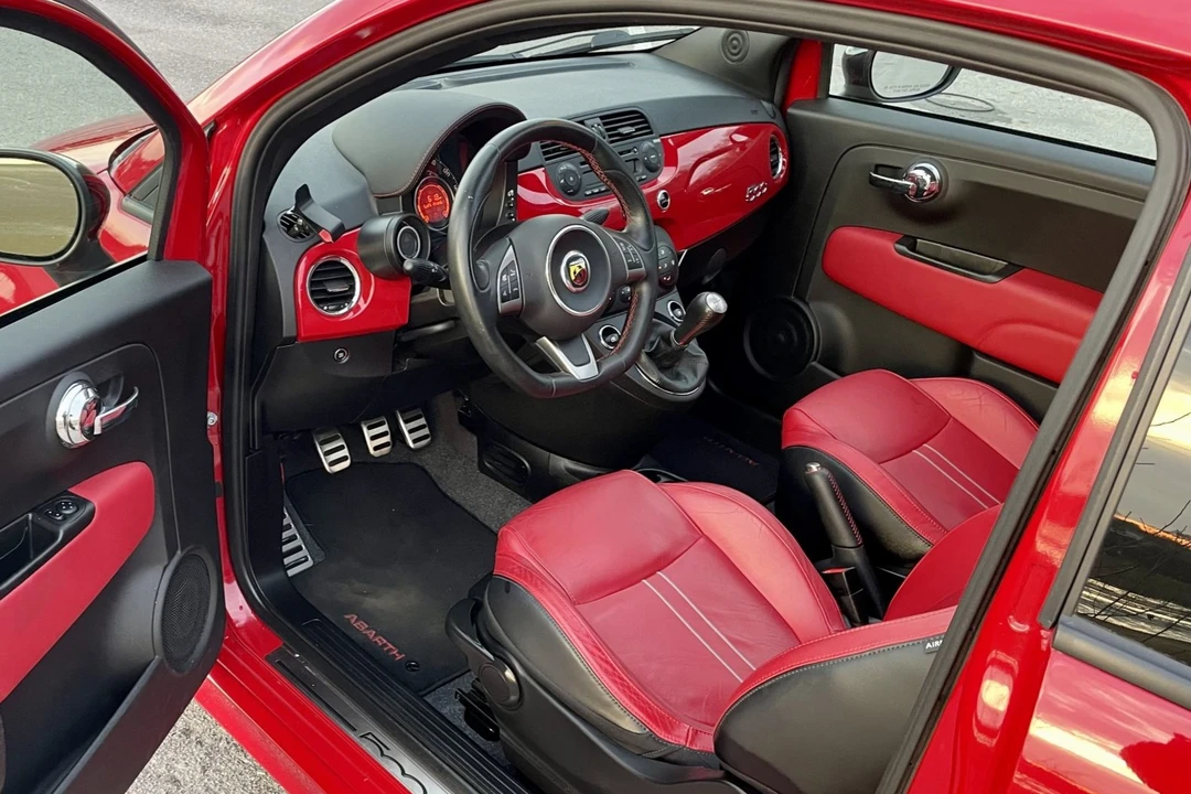 2013 Fiat Abarth 500 - Image 30 of 31