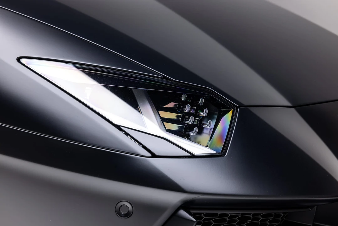2013 Lamborghini Aventador LP700-4 - Image 23 of 31