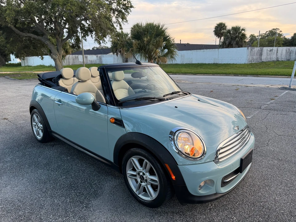 2013 Mini Coupe & Roadster - Image 7 of 31