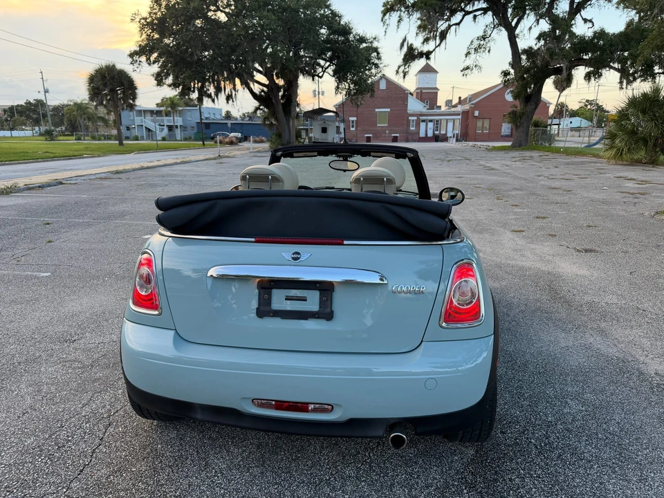 2013 Mini Coupe & Roadster - Image 11 of 31