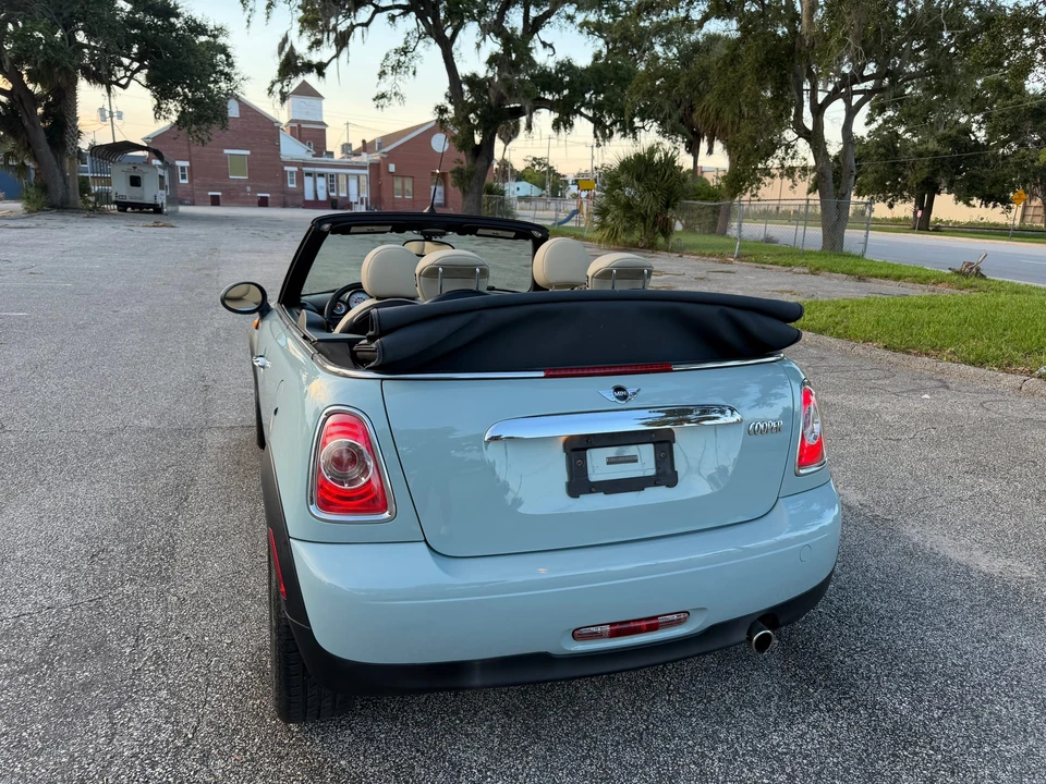 2013 Mini Coupe & Roadster - Image 13 of 31