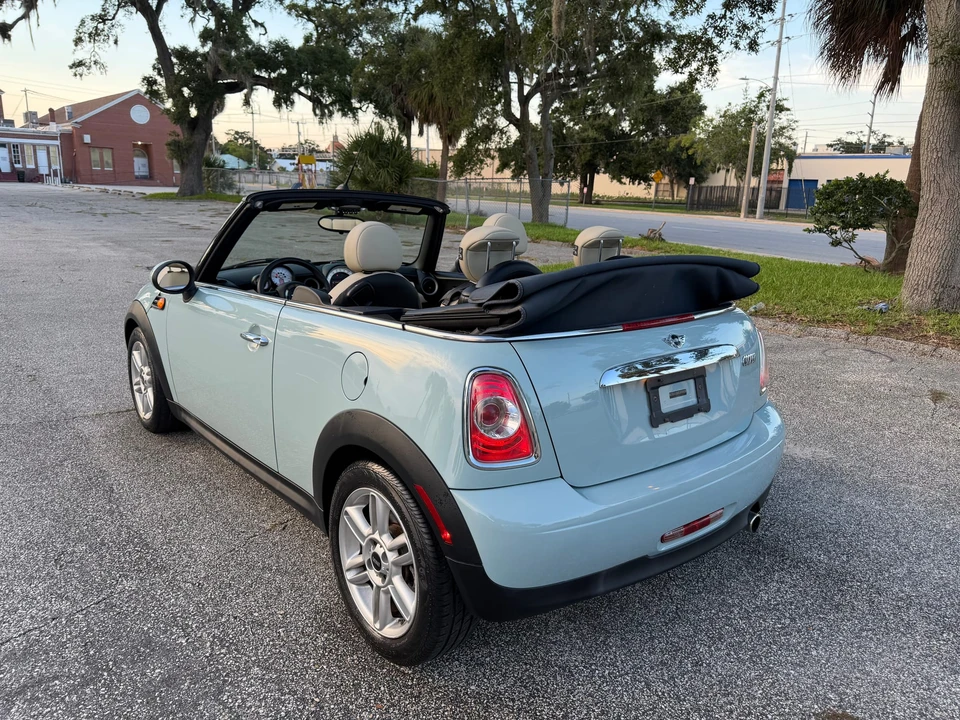 2013 Mini Coupe & Roadster - Image 15 of 31