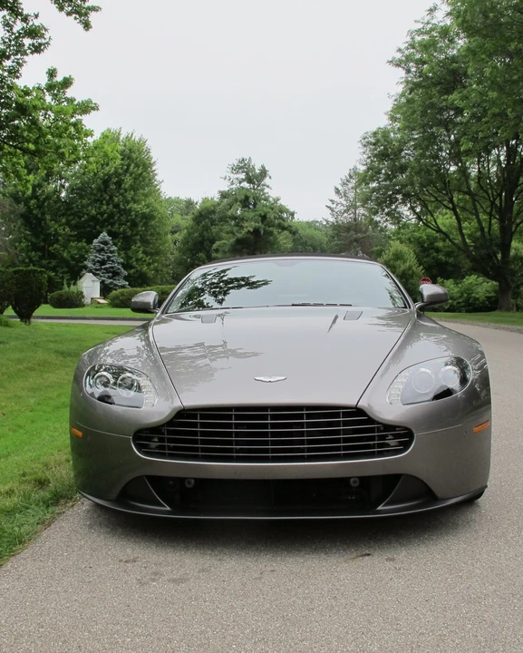 2014 Aston Martin V8 Vantage (2006-2017) - Image 10 of 31