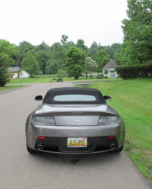 2014 Aston Martin V8 Vantage (2006-2017) - Image 5 of 31