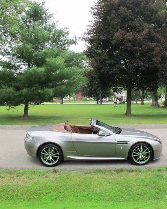 2014 Aston Martin V8 Vantage (2006-2017) - Image 16 of 31