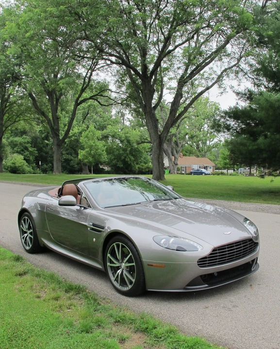 2014 Aston Martin V8 Vantage (2006-2017) - Image 17 of 31