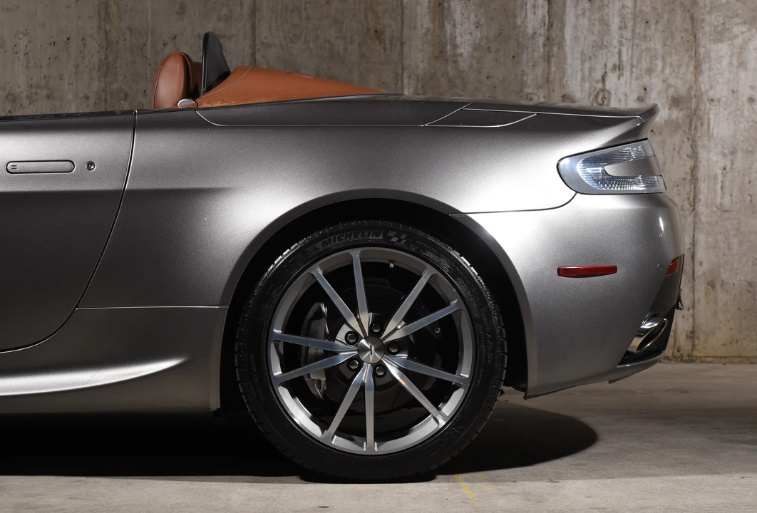 2014 Aston Martin V8 Vantage (2006-2017) - Image 22 of 31