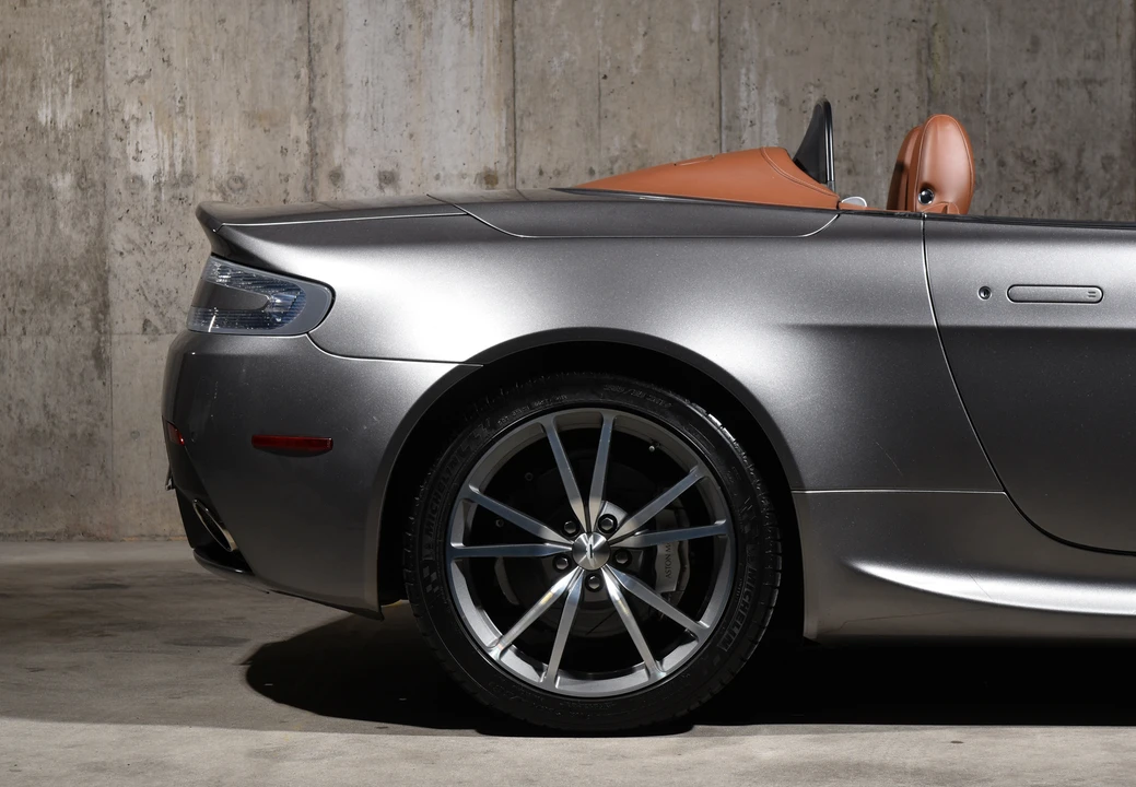 2014 Aston Martin V8 Vantage (2006-2017) - Image 21 of 31