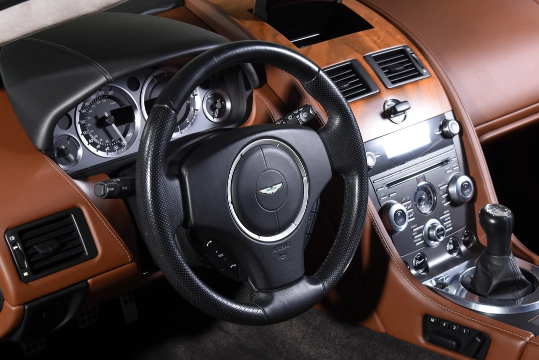 2014 Aston Martin V8 Vantage (2006-2017) - Image 26 of 31