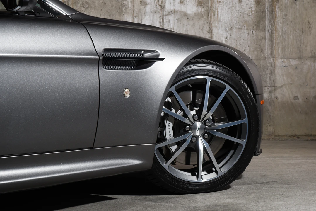 2014 Aston Martin V8 Vantage (2006-2017) - Image 19 of 31
