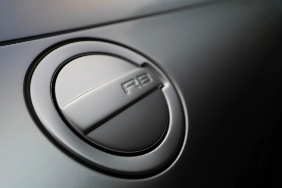 2014 Audi 42 R8 - Image 29 of 31