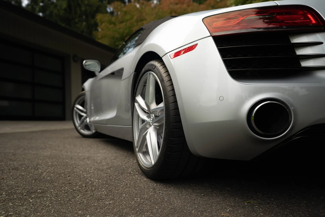 2014 Audi 42 R8 - Image 22 of 31
