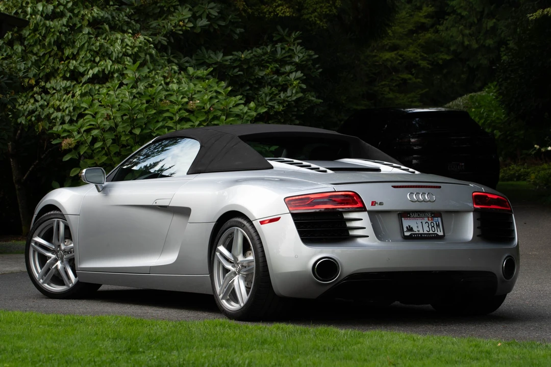 2014 Audi 42 R8 - Image 12 of 31