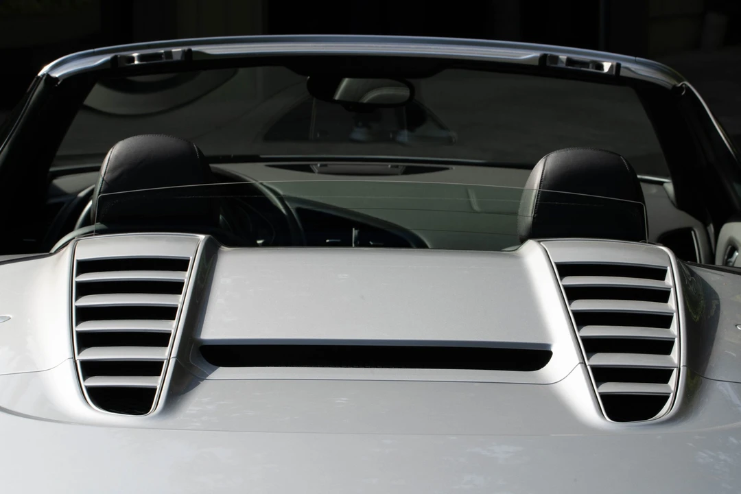 2014 Audi 42 R8 - Image 26 of 31