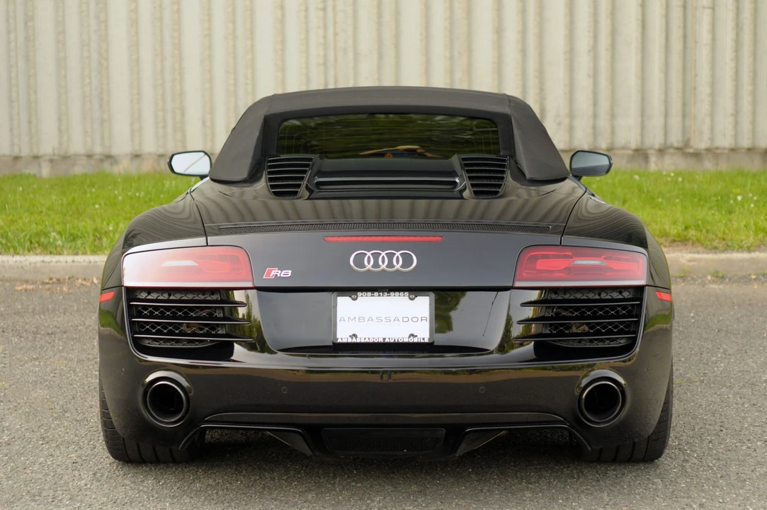 2014 Audi 42 R8 - Image 30 of 31