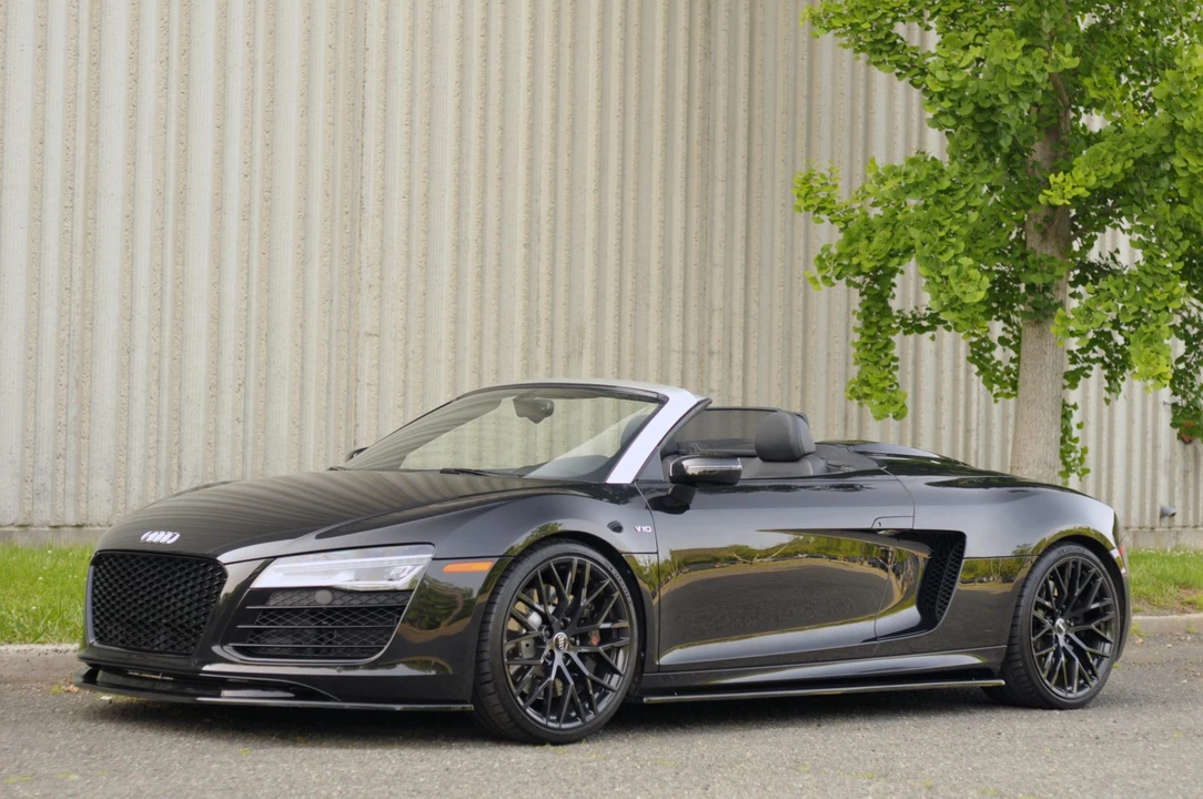2014 Audi 42 R8 - Image 2 of 31