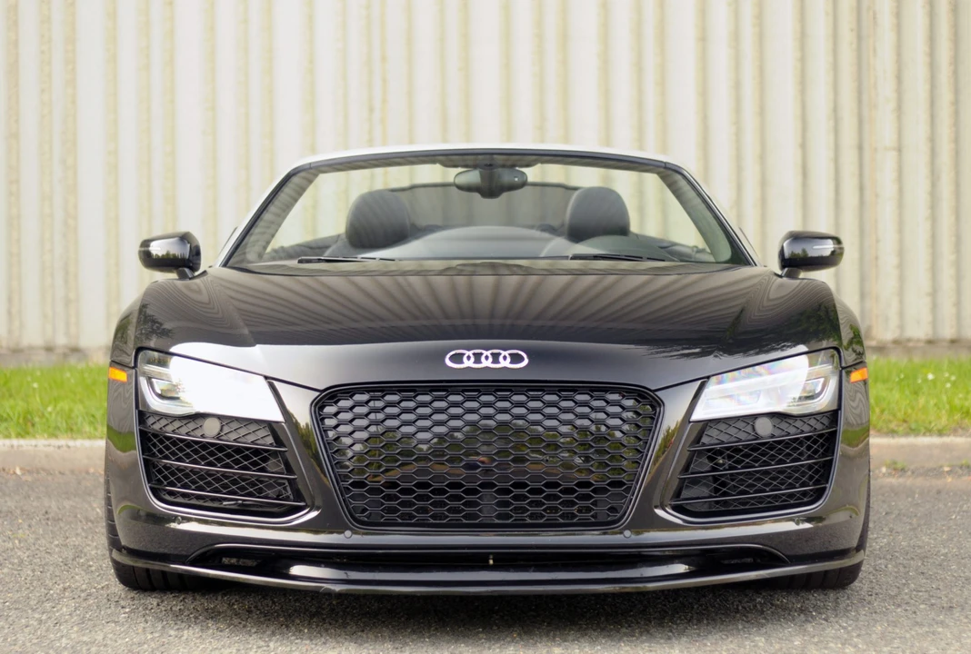2014 Audi 42 R8 - Image 5 of 31