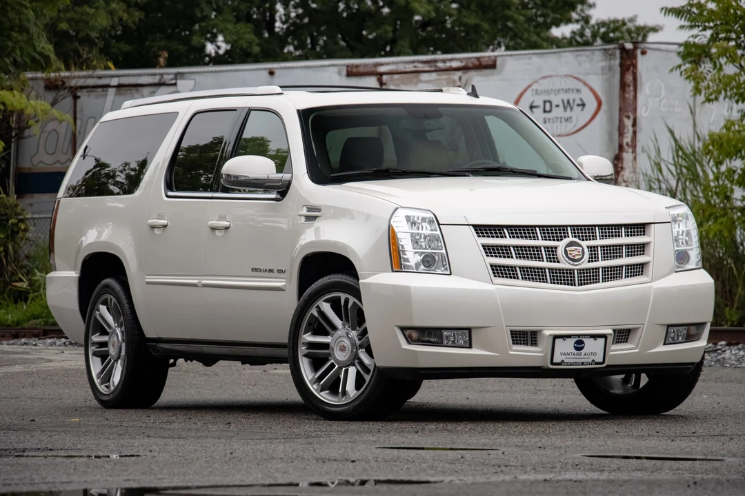 2014 Cadillac Escalade & EXT 3rd Gen - Image 19 of 31