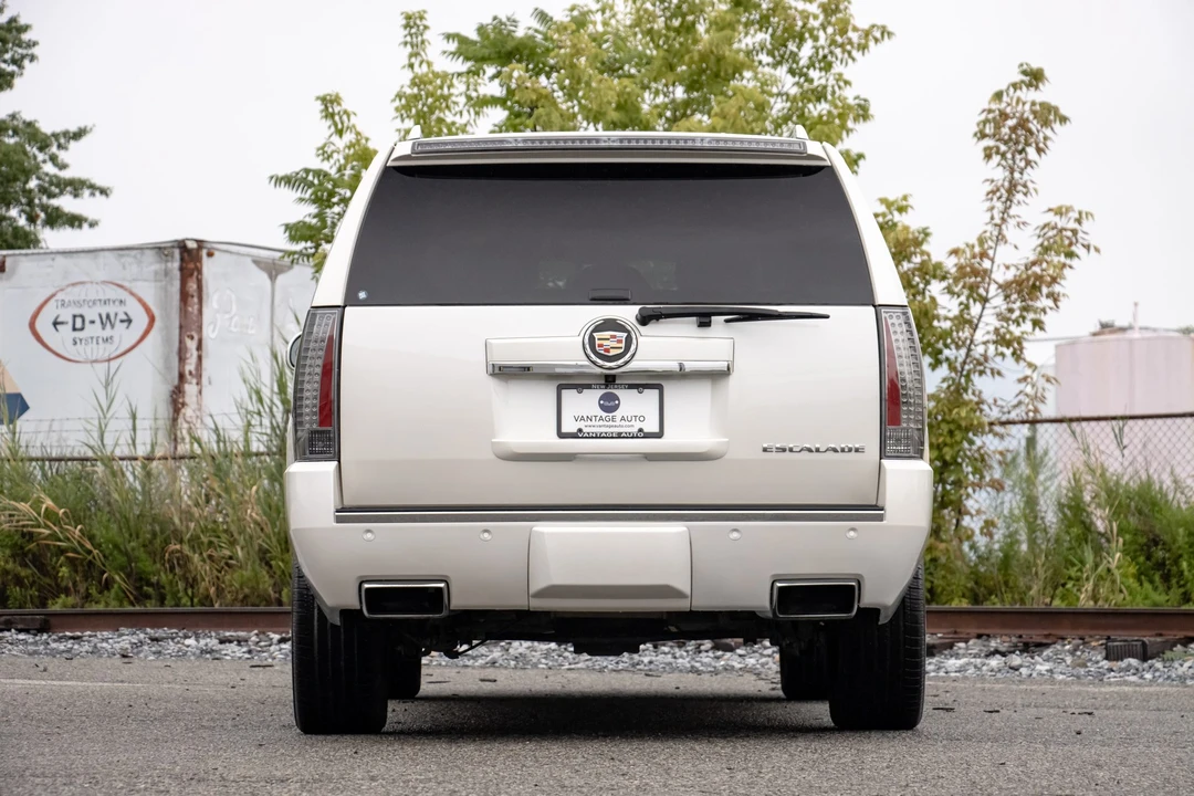 2014 Cadillac Escalade & EXT 3rd Gen - Image 11 of 31