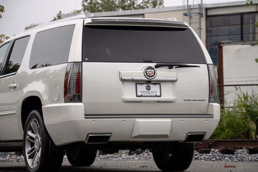 2014 Cadillac Escalade & EXT 3rd Gen - Image 31 of 31