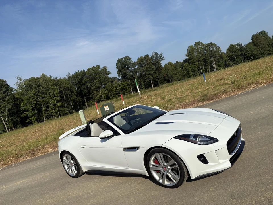 2014 Jaguar F-Type 1st Gen - Image 16 of 31
