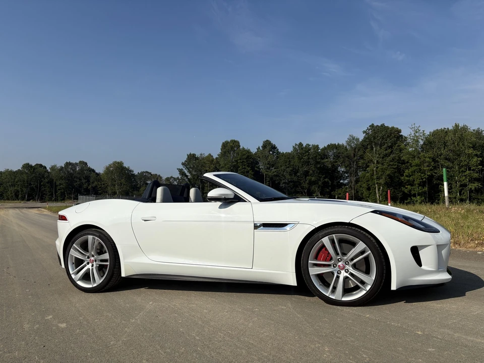 2014 Jaguar F-Type 1st Gen - Image 26 of 31