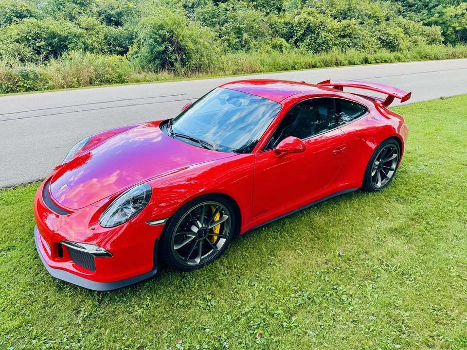 2014 Porsche 991 GT3 - Image 28 of 31