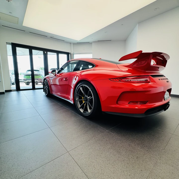 2014 Porsche 991 GT3 - Image 15 of 31