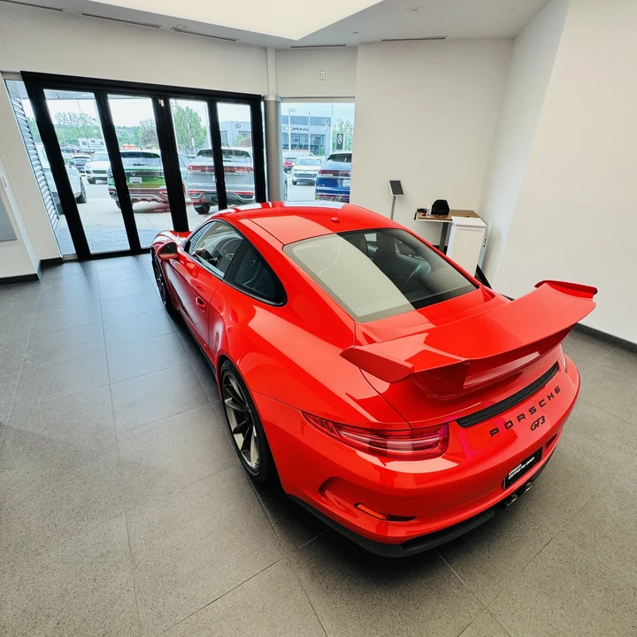 2014 Porsche 991 GT3 - Image 16 of 31