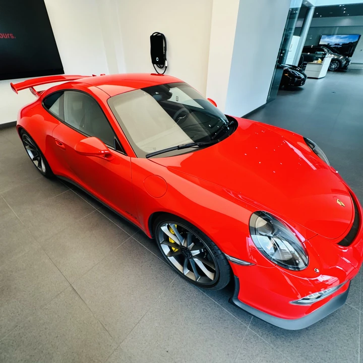 2014 Porsche 991 GT3 - Image 24 of 31