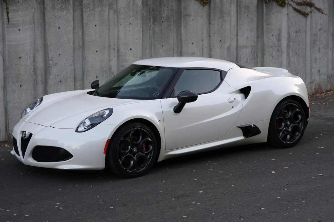 2015 Alfa Romeo 4C Coupe - Image 5 of 31