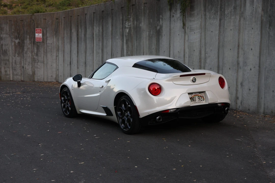 2015 Alfa Romeo 4C Coupe - Image 9 of 31